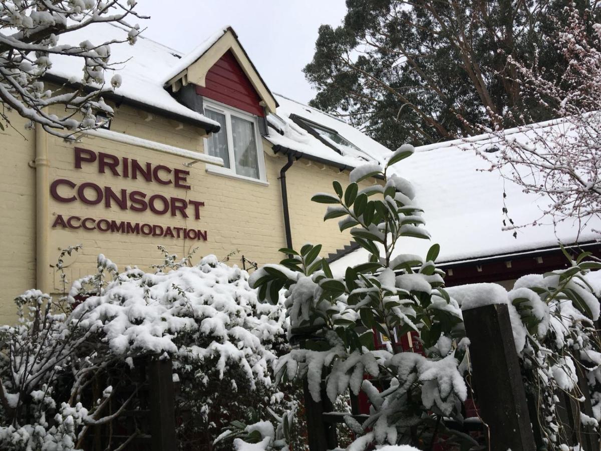 The Prince Consort Netley Exterior photo